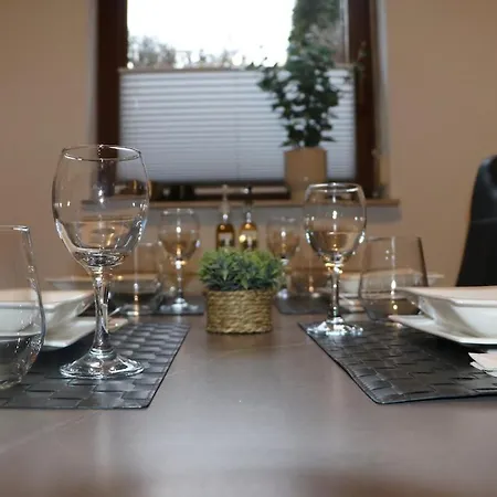 Ruhiges Apartment, Parkmoeglichkeit, 3-zimmer