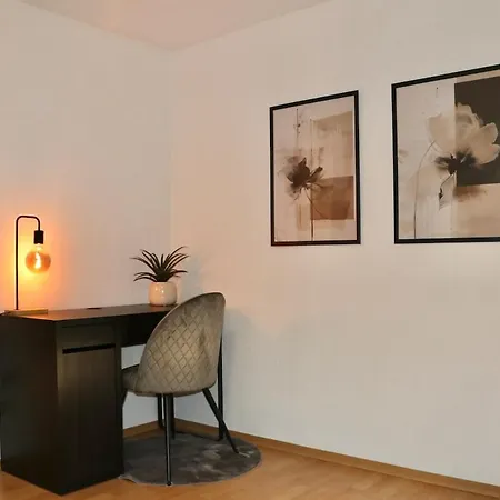 Ruhiges Apartment, Parkmoeglichkeit, 3-zimmer * Eutingen im Gau