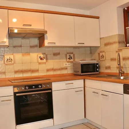 Ruhiges Apartment, Parkmoeglichkeit, 3-zimmer * Eutingen im Gau