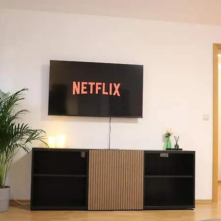 Ruhiges Apartment, Parkmoeglichkeit, 3-zimmer شقة *